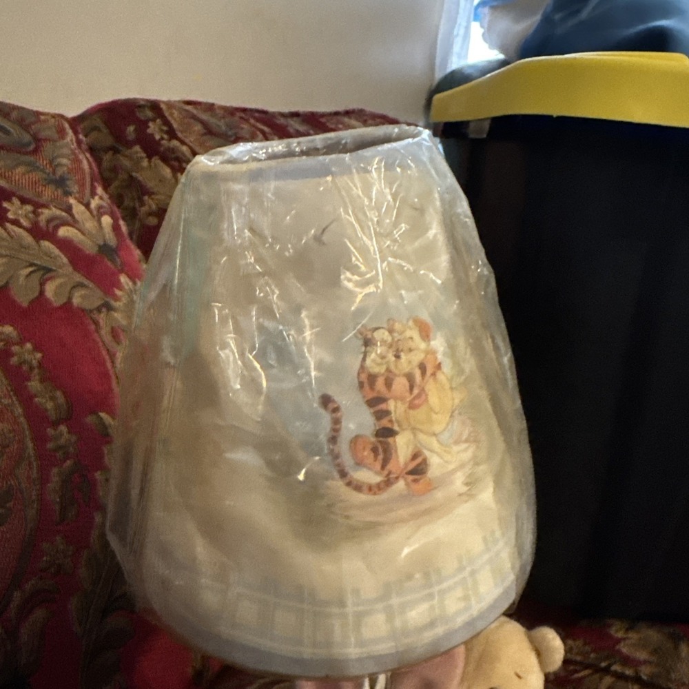 VNTG WINNIE THE POOH & PIGLET PLUSH NURSERY LAMP